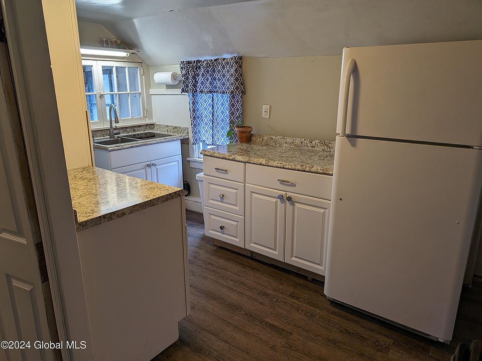 404 Main Avenue, Wynantskill, NY 12198 Zillow