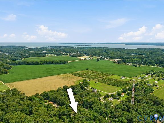4th image of 517 Crittenden Rd