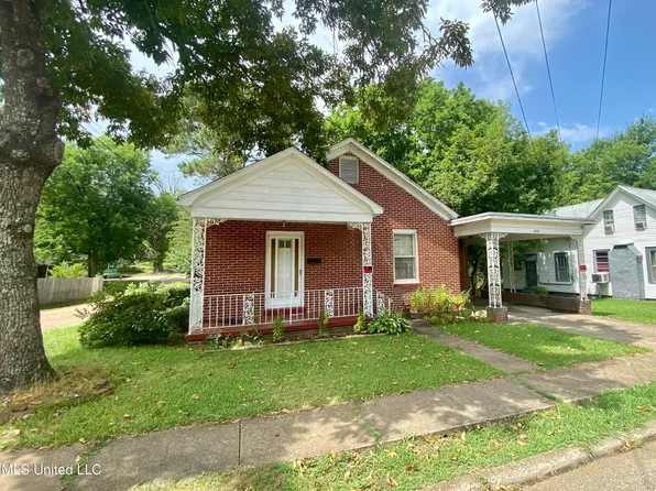 312 Oak St, New Albany, MS 38652