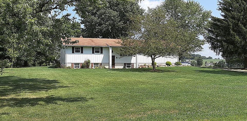1st image of 10922 Sharon Dr