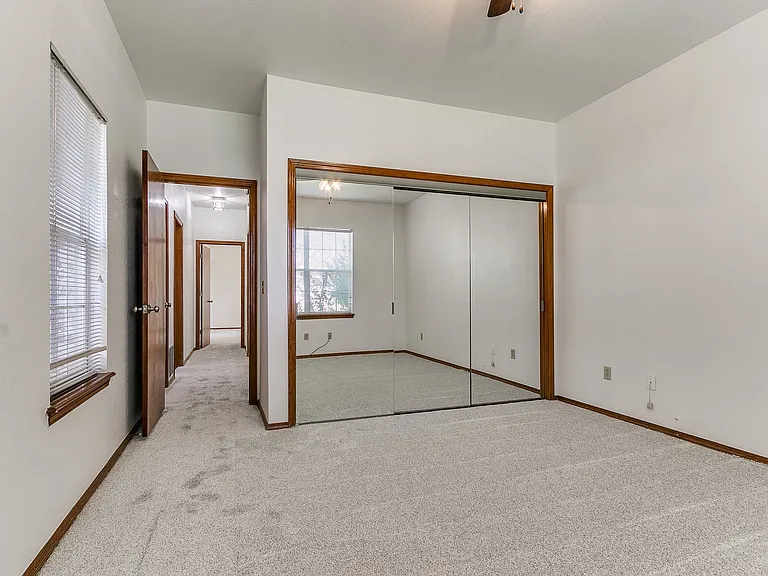 6439 Masons Dr — Photo 9