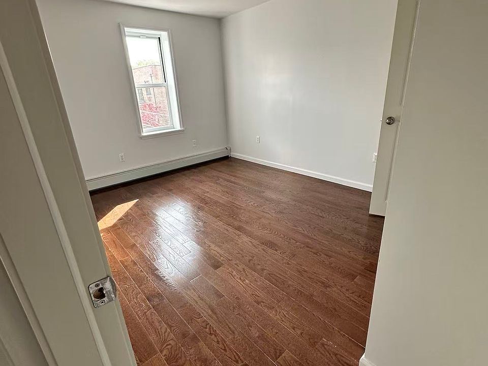 1st image of 1414 Bath Ave Floor 2