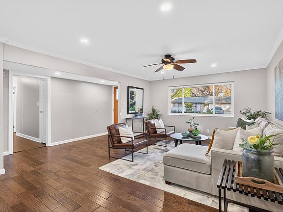 2nd image of 935 Mohr Lane
