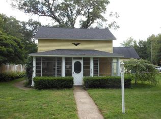 425 Peach St, Fruitport, MI