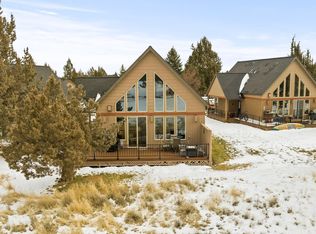 8665 Red Wing Ln, Redmond, OR 97756