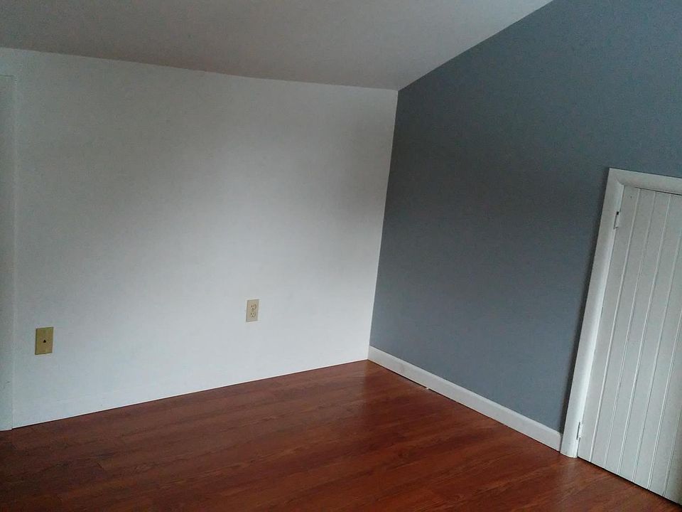2nd image of 134 S Main St APT 7