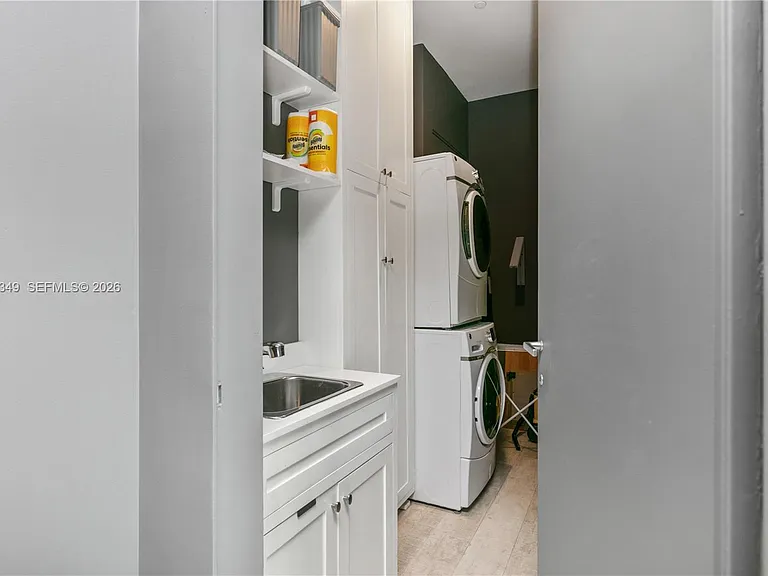 2669 S Bayshore Dr #704N — Photo 24