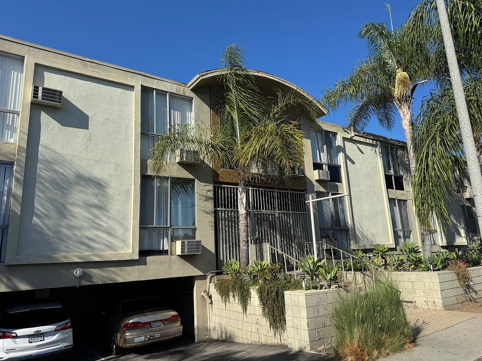 La Mirada Aparments — Photo 2