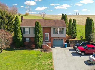 185 Elfner Rd, Red Lion, PA 17356