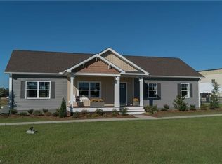 14532 Bayview Dr, Carrollton, VA 23314