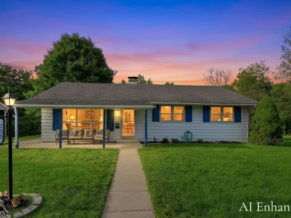 235 Parkside Ave, Pohatcong Twp., NJ 08865