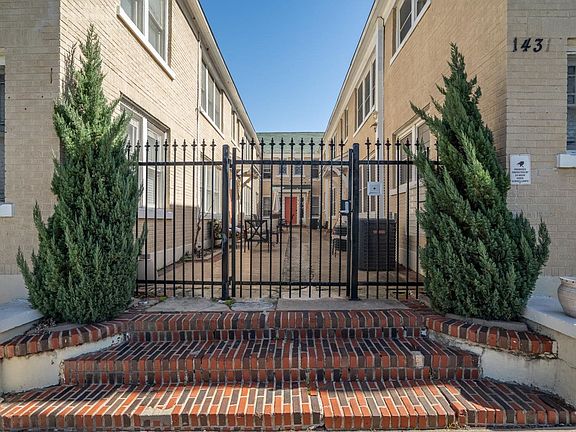 4th image of 1431 Lipscomb St APT 3
