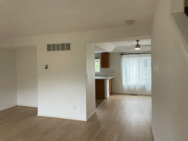 2 bed, 1287 sqft, $2,600 — Photo 4