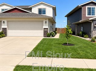 9600 W Broek Dr, Sioux Falls, SD 57106