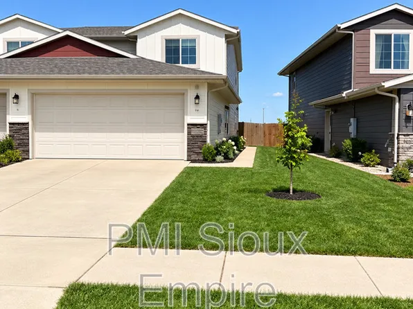 9600 W Broek Dr, Sioux Falls, SD 57106