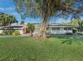 7421 SW 133rd St, Pinecrest, FL 33156