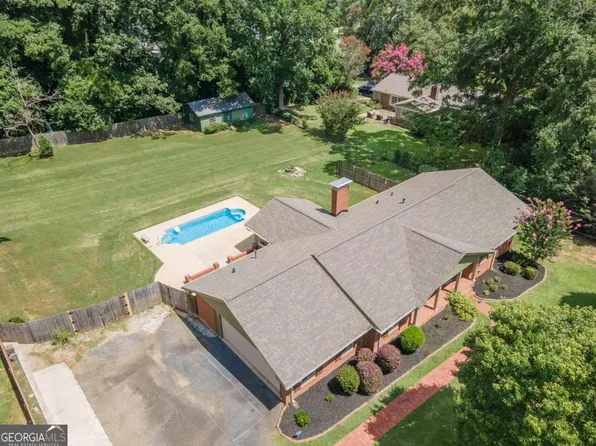 650 Azalea Dr, Lagrange, GA 30240