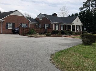 418 Vernon St, Broadway, NC 27505