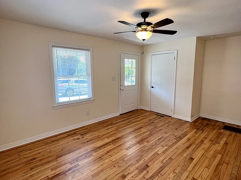 411 E College Ave #1 — Photo 3