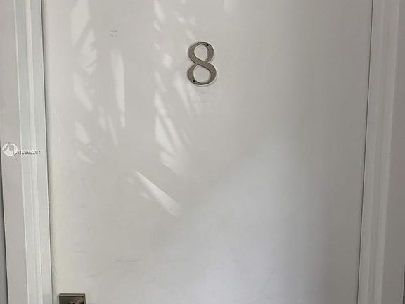 3rd image of 1550 Meridian Ave #8