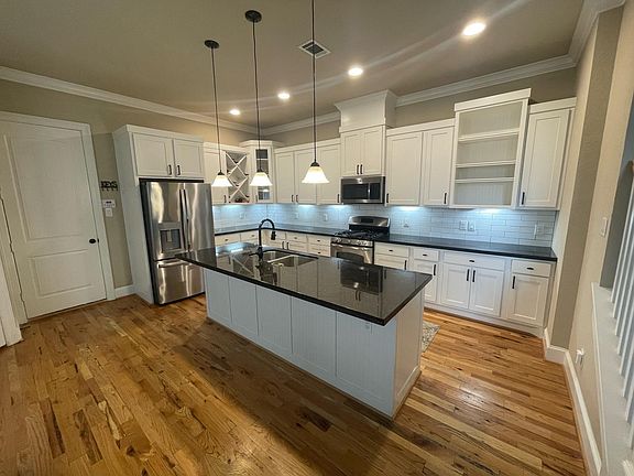 5th image of 5523 Kansas St