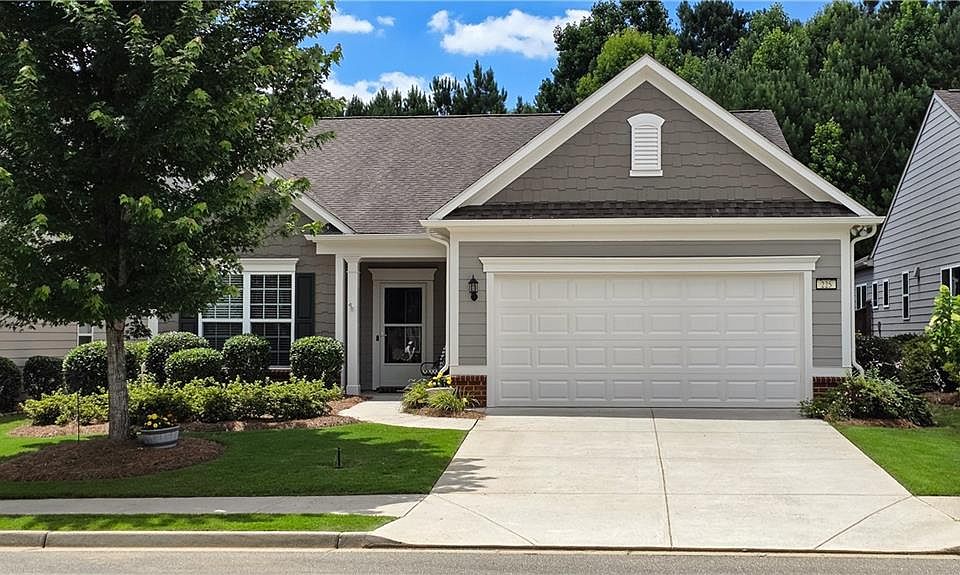 1st image of 225 Windsor Park Dr