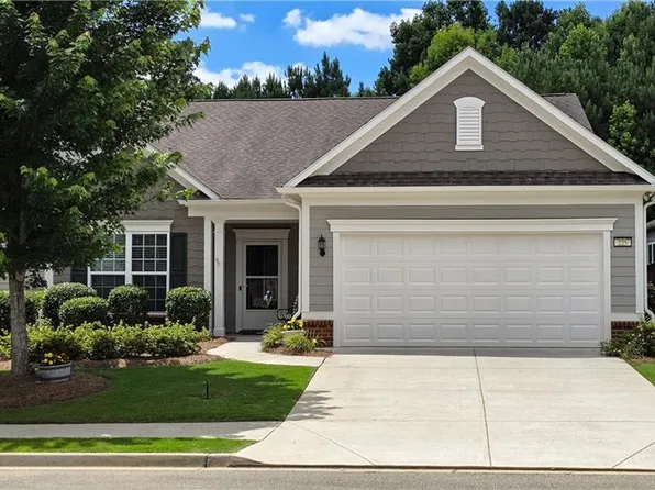 225 Windsor Park Dr, Woodstock, GA 30188