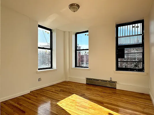 Rented by MADEHOME | media 10