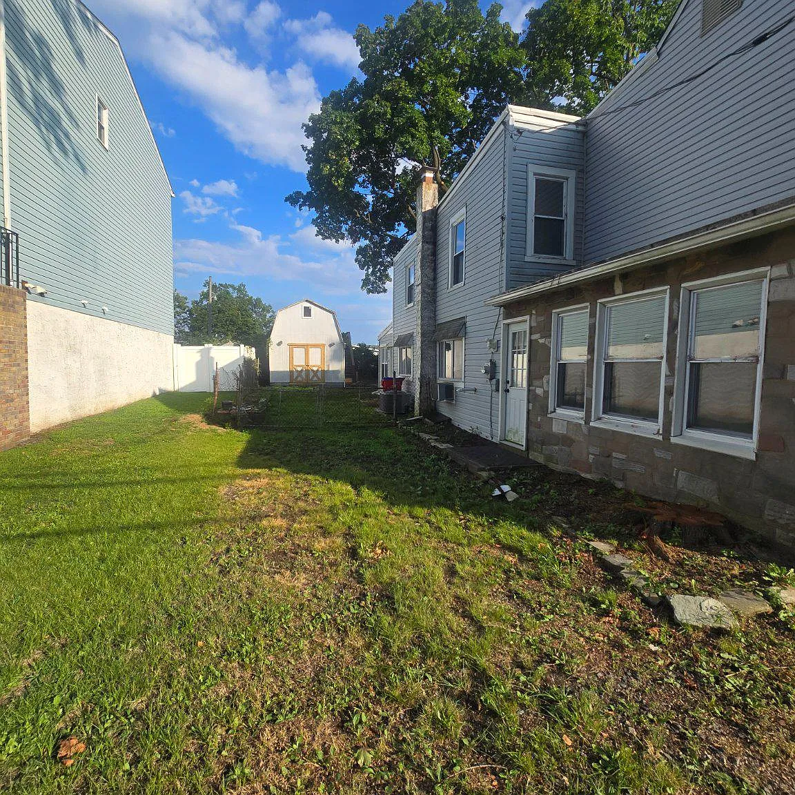 Studio, 1604 sqft, $2,750 — Photo 3
