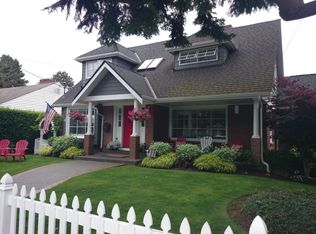 2624 34th Ave W, Seattle, WA 98199