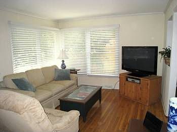 Spacious living room