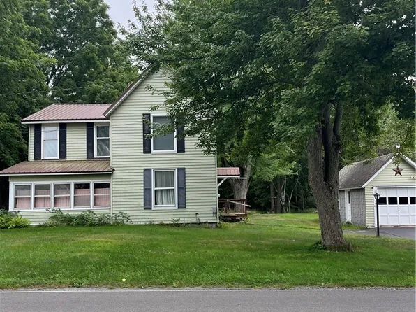 12776 Ridge Rd, Sackets Harbor, NY 13685