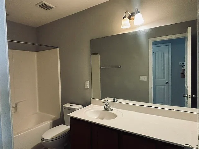 4499 Middletown Dr — Photo 24