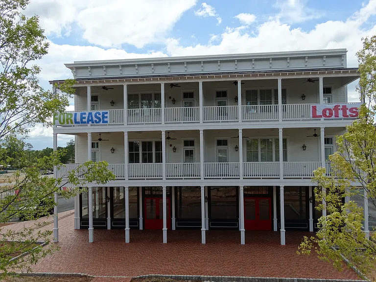 Swallowtail Flats Apartments — Photo 12
