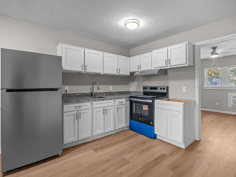 827 E Ocean View Ave #4 — Photo 6
