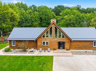 1796 Van Pelt Rd, Geneva, OH 44041