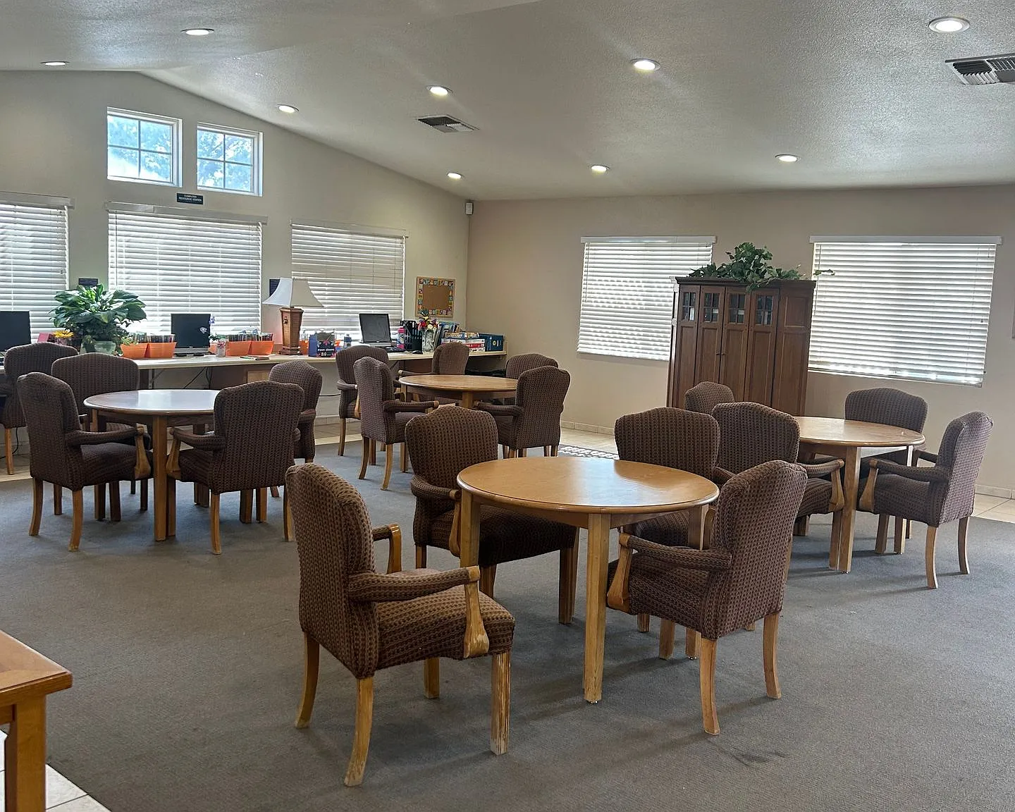 Suncrest — Photo 2