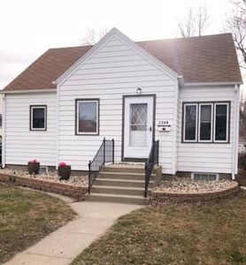 1308 2nd St SE, Minot, ND, 58701