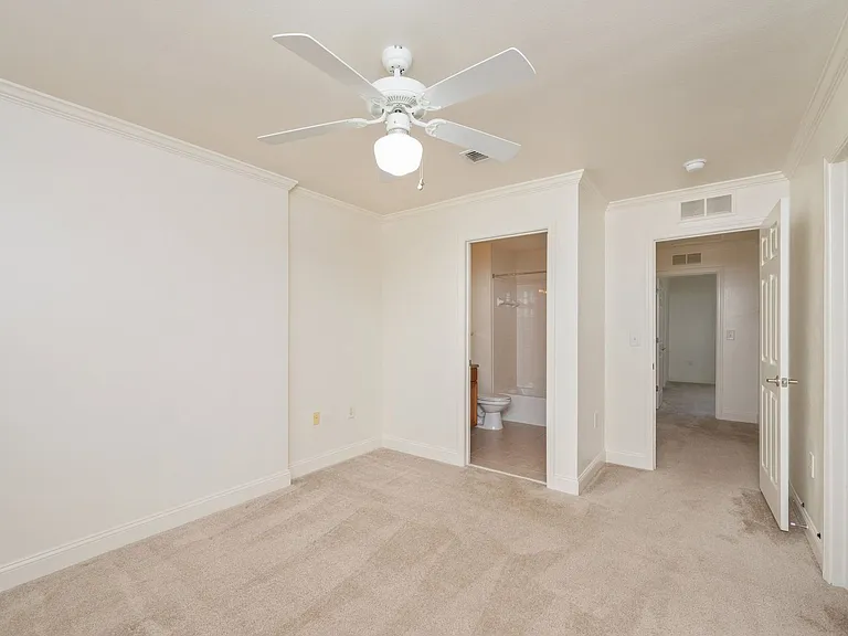 715 Majestic Dr — Photo 21
