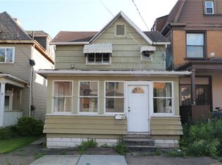 42 Pine St, Natrona Heights, PA 15065