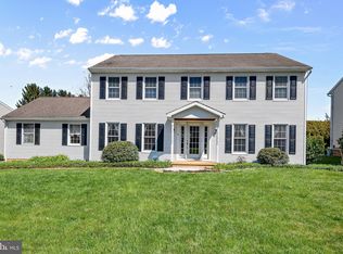 4155 Abbey Ln, York, PA 17402