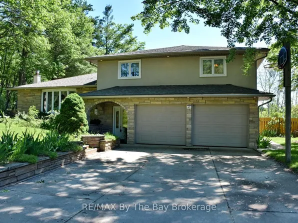 69 Frederick Dr, Wasaga Beach, ON L9Z 1P9