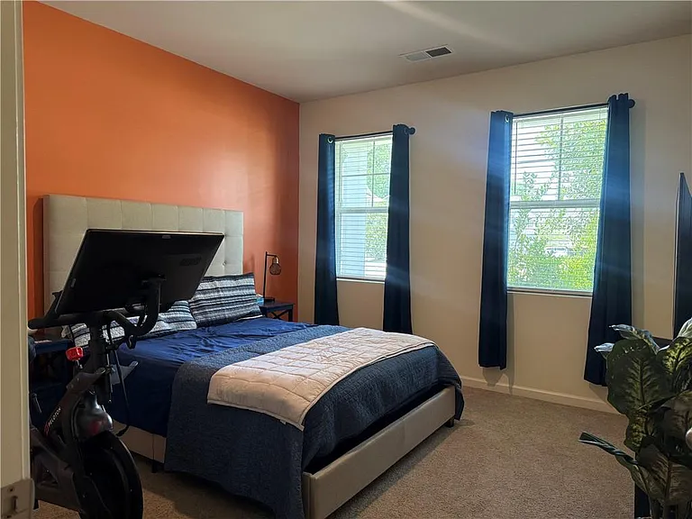 1083 Shadow Glen Dr — Photo 22
