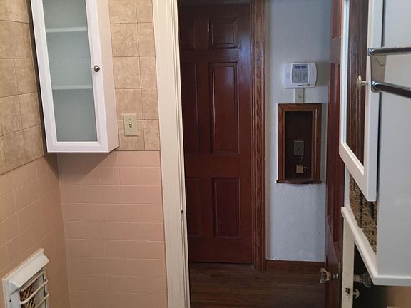 5th image of 806 N 11th St