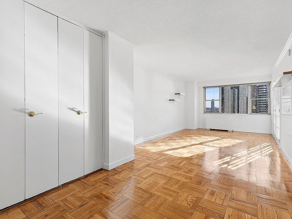 1st image of 300 E 40th St APT 17E