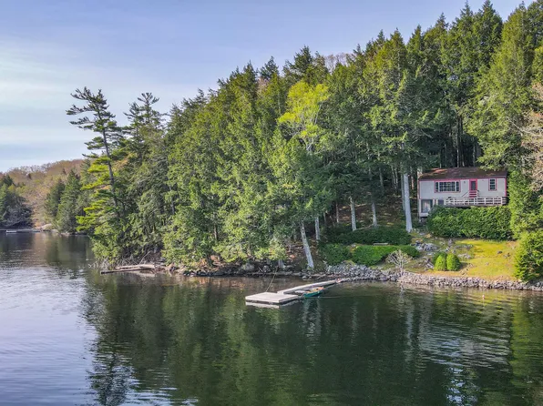 27 N Carle Farm Road, Camden, ME 04843
