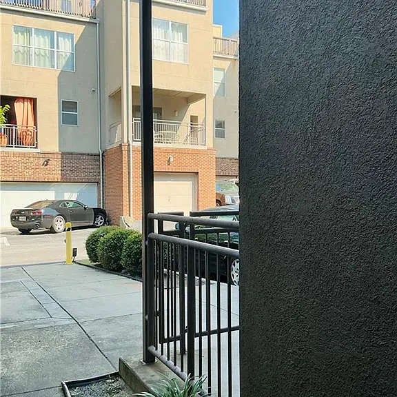 238 Walker St SW #22 — Photo 31