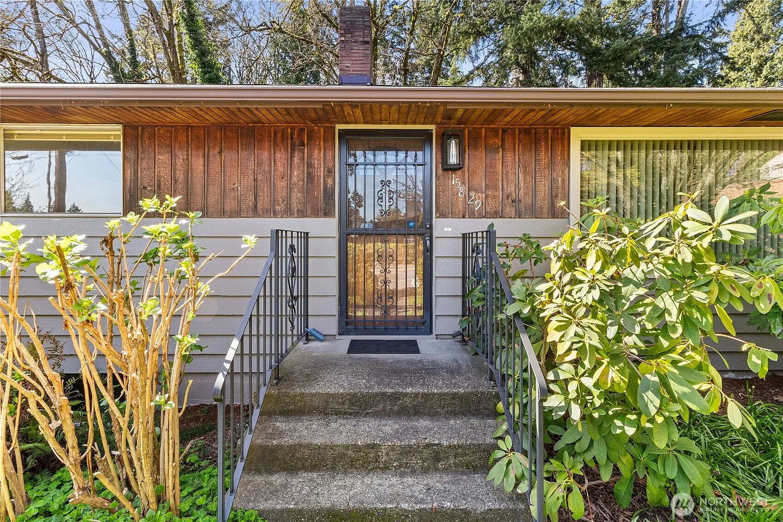 15829 4th Avenue SW photo 1