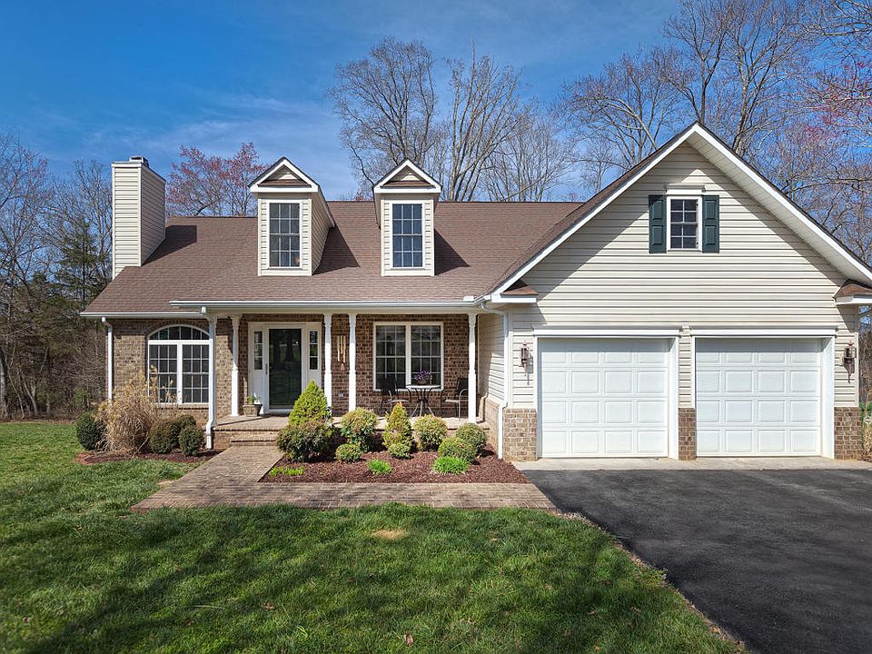 1st image of 1174 Chapel Woods Dr