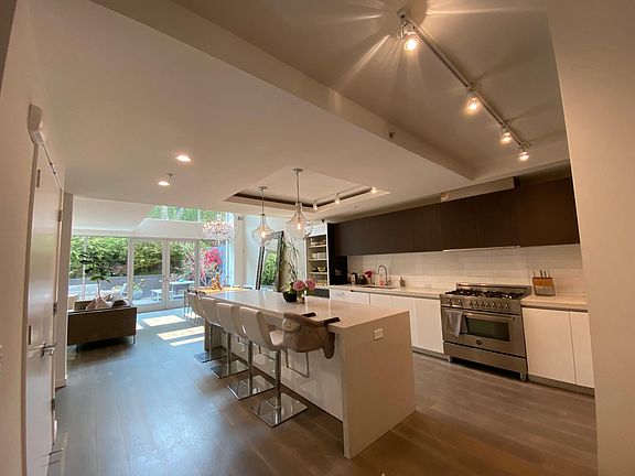 4th image of 1501 Filbert Street C #1B